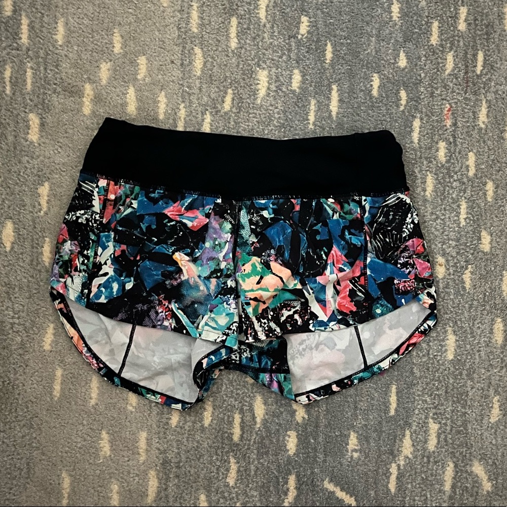 Lululemon multicolor Speed Up Low-Rise Lined Short 2.5"